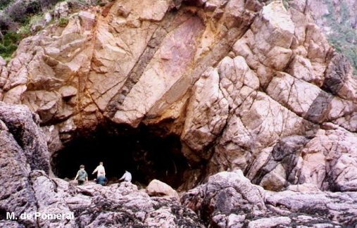 Basalt dykes, Guernsey