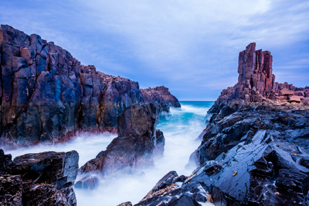 Rock Formation Cloudy Evening Bombo Headland Special Publications Image