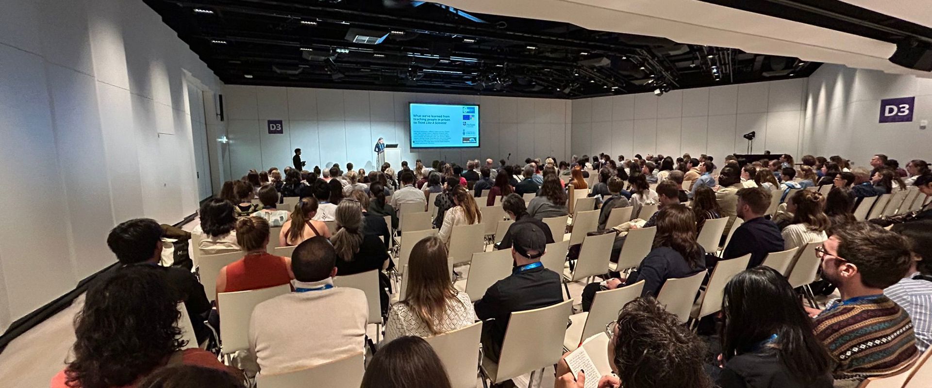 Full room during an EGU presentation